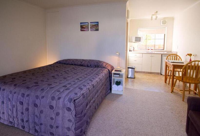 Студия Стандарт, Arrow Motel Apartments