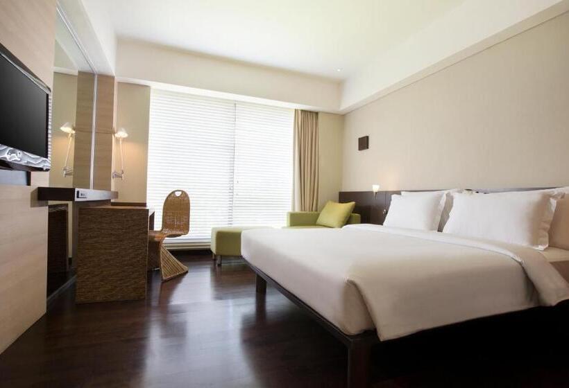 اتاق سوپریور, Novotel Manado Golf Resort & Convention Center