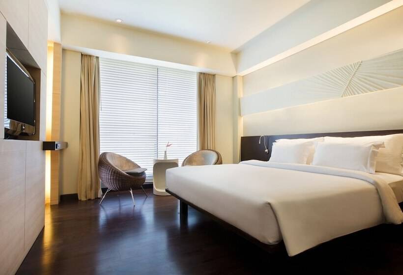 اتاق لوکس, Novotel Manado Golf Resort & Convention Center