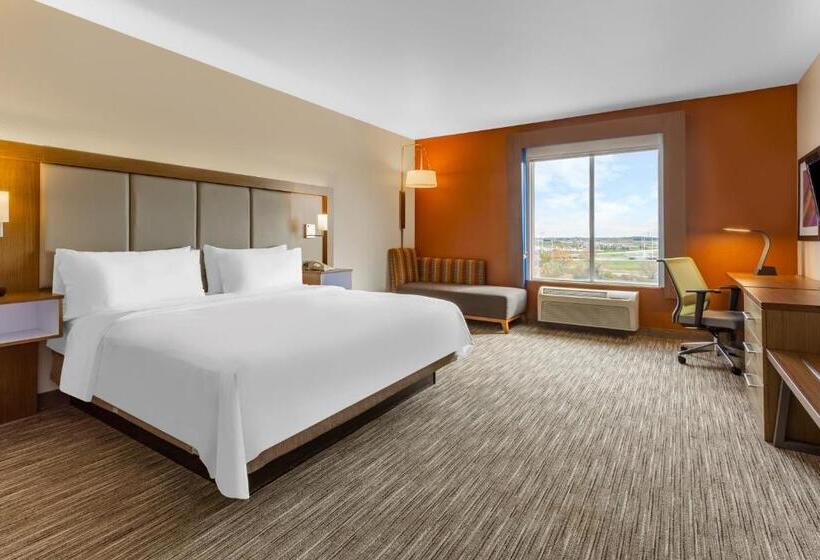 带大床的标准间, Holiday Inn Express Rockford Loves Park, An Ihg