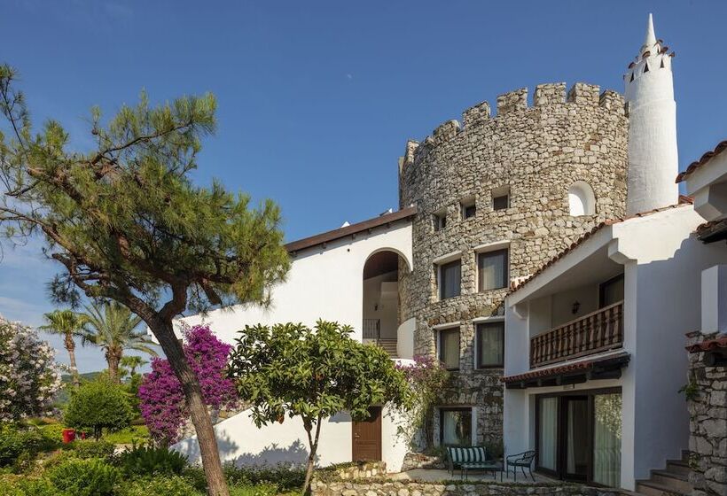 سوئیت پرزیدنت, Marti Resort Deluxe