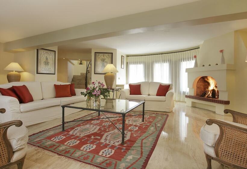 سوئیت پرزیدنت, Marti Resort Deluxe