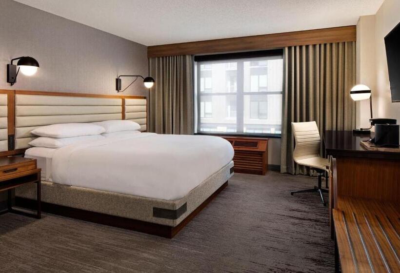 Quarto Estandar Cama King para Deficientes Físicos, Renaissance Minneapolis Hotel, The Depot