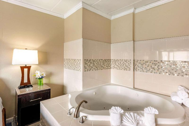 جناح, Rodeway Inn Oceanview