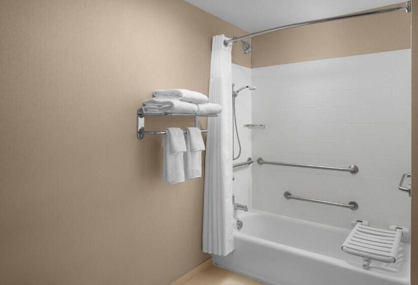 استودیوی استاندارد, Springhill Suites Pittsburgh Southside Works