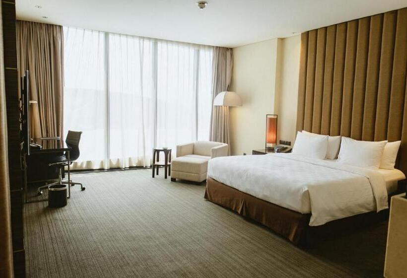 キングサイズベッドのスーペリアルーム, Po Hotel Semarang