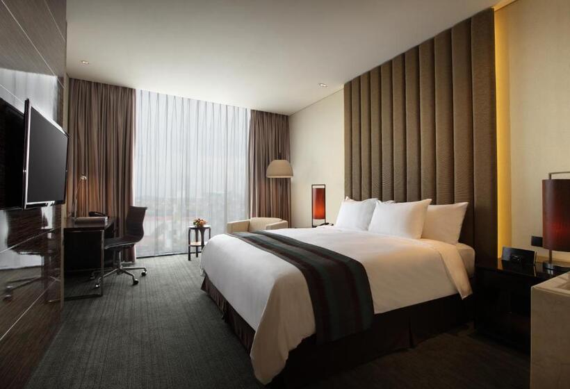 キングサイズベッドのクラブルーム, Po Hotel Semarang