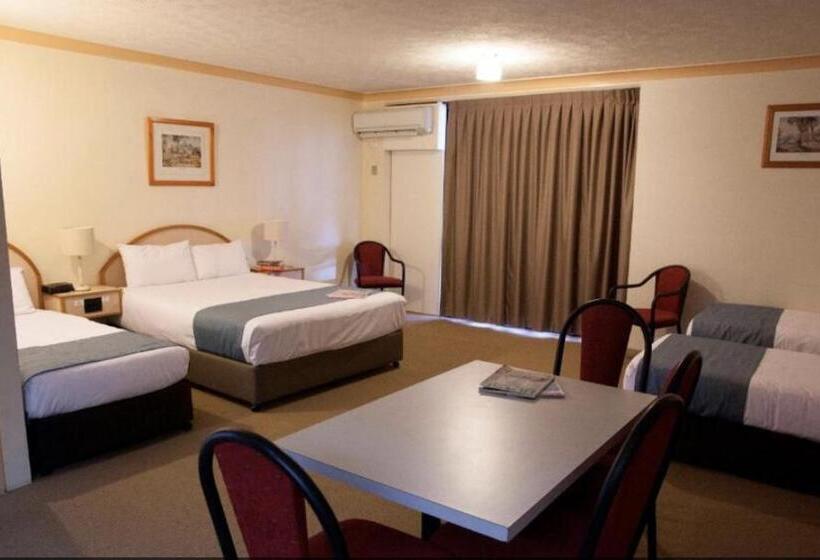 2 베드룸 패밀리 스위트, Longreach Motor Inn