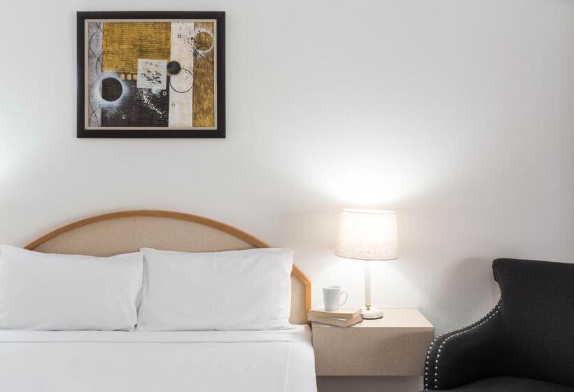 패밀리 스위트, Longreach Motor Inn
