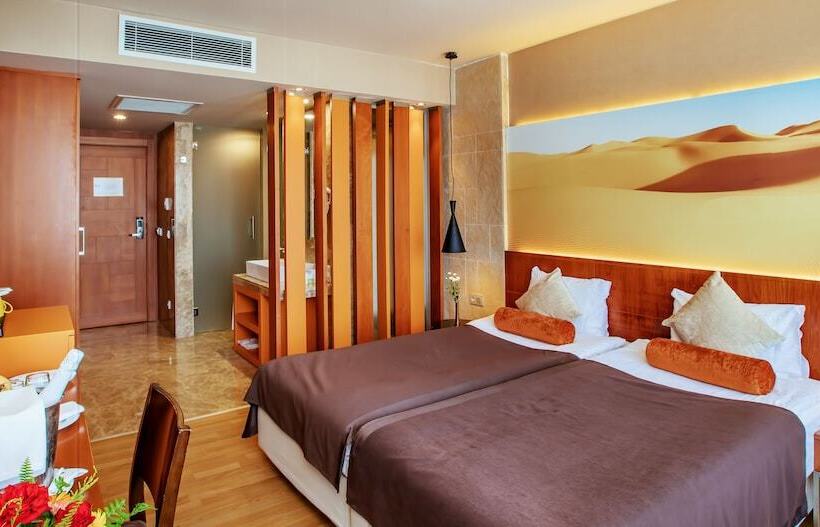 اتاق اساندارد با چشم‌انداز جانبی به دریا, Sherwood Blue Belek - Adults Only
