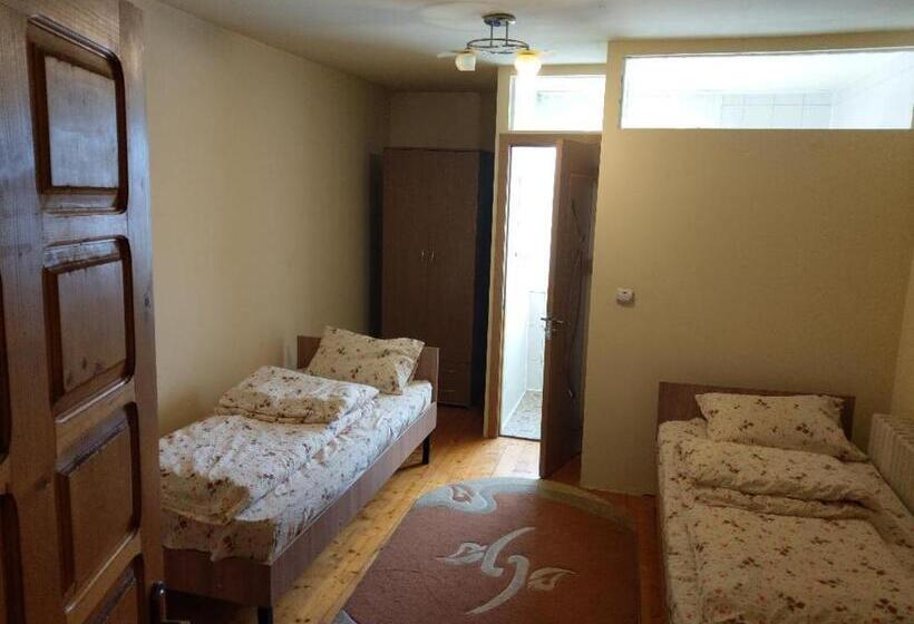 스탠다드 룸, Lary Hostel