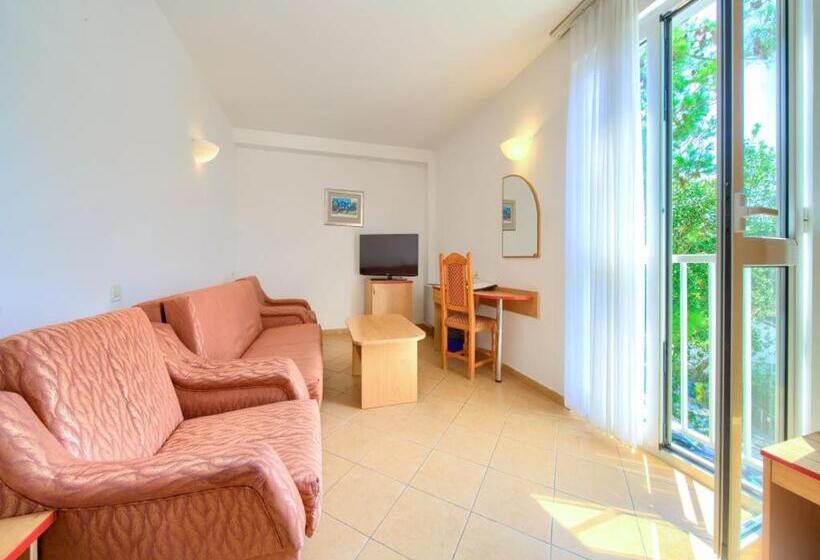 סוויטה, Villa Lovorka   Hotel Resort Dražica