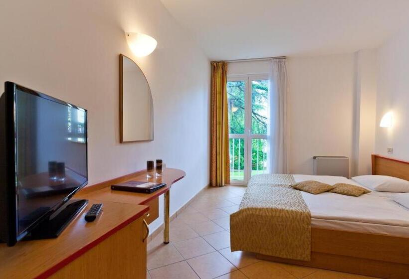 سوئیت با بالکن, Villa Lovorka   Hotel Resort Dražica