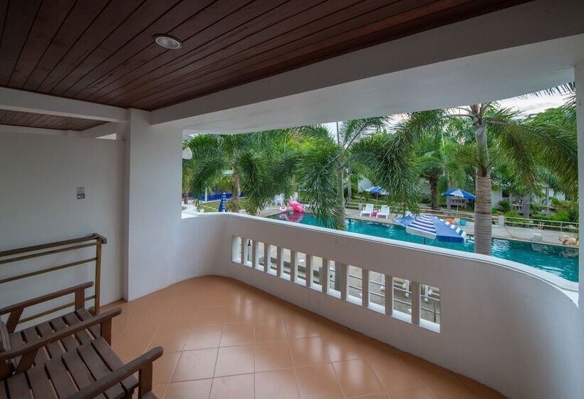 بانگلوی لوکس, Bay Beach Resort