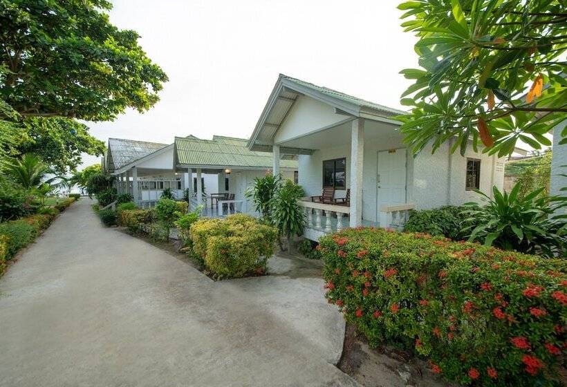 بانگلوی لوکس, Bay Beach Resort