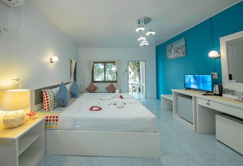 بانگلوی لوکس, Bay Beach Resort