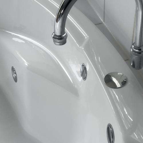 带大床的标准间, Waves Luxury Suites