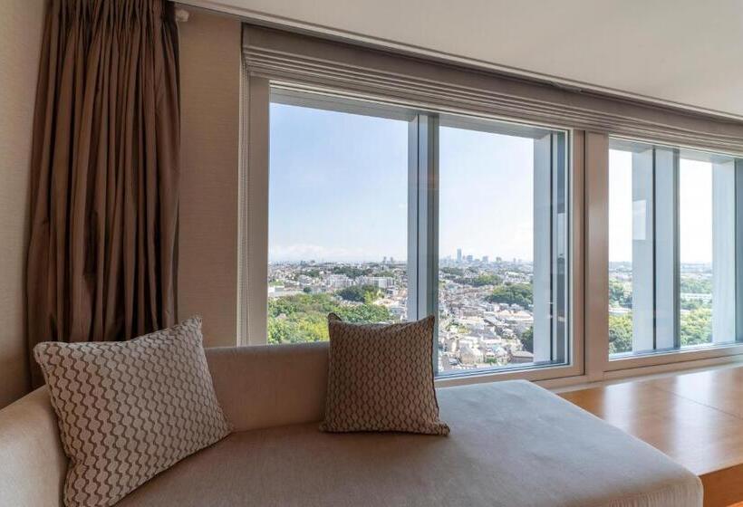 Номер Executive, Associa Shin Yokohama