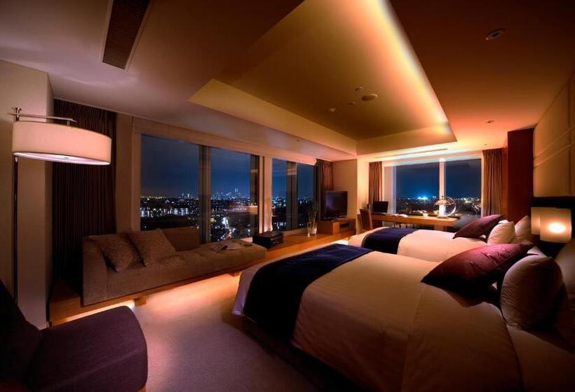 Номер Executive, Associa Shin Yokohama