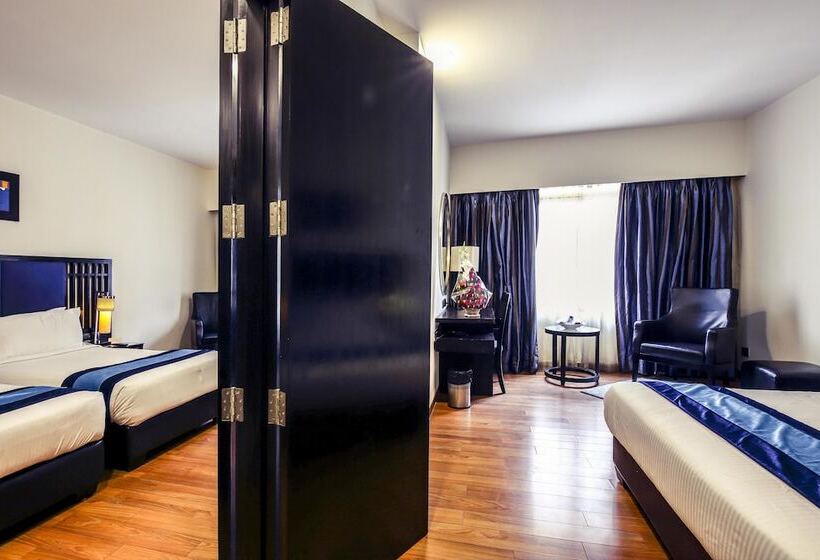 Номер Deluxe, Ebony Boutique