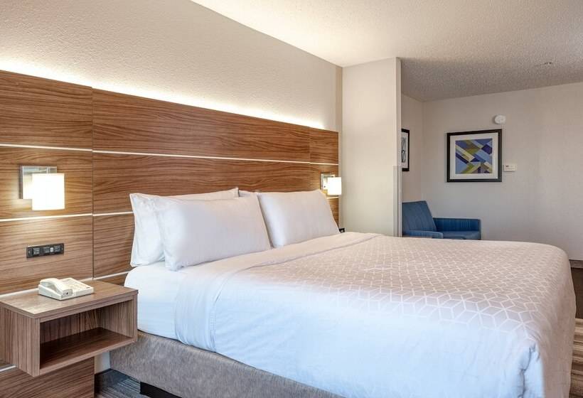 Люкс, Holiday Inn Express & Suites Vandalia, An Ihg