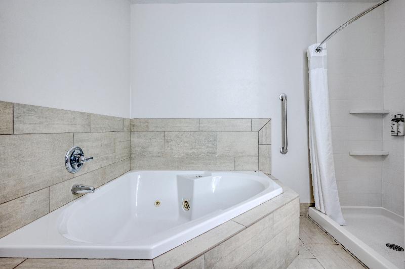 Стандартный Номер Кровать Кинг, Holiday Inn Express & Suites Vandalia, An Ihg