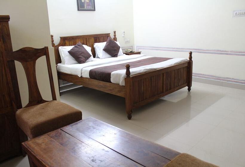 اتاق لوکس, Raghuraj Palace