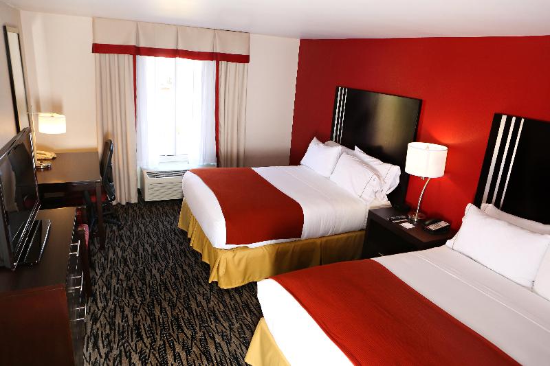 스위트 킹사이즈 침대, Holiday Inn Express Hotel & Suites   Sumter, An Ihg