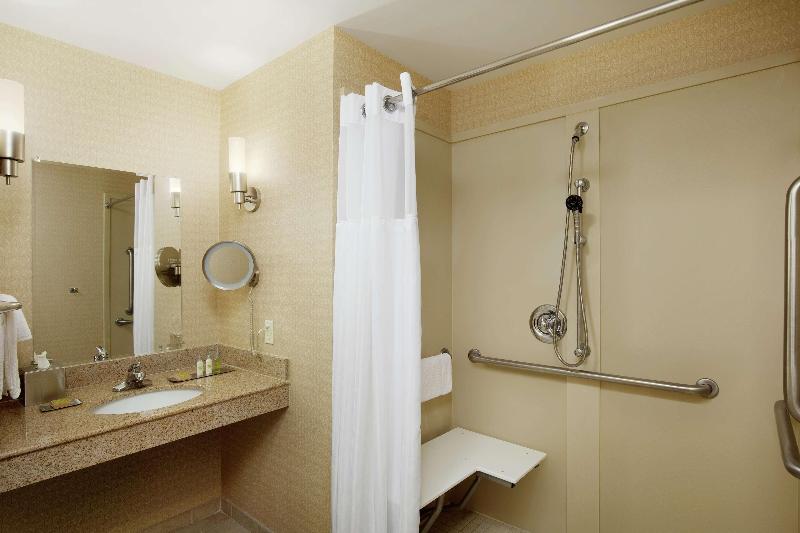 Стандартный Номер Кровать Кинг, Doubletree By Hilton Richmond Airport