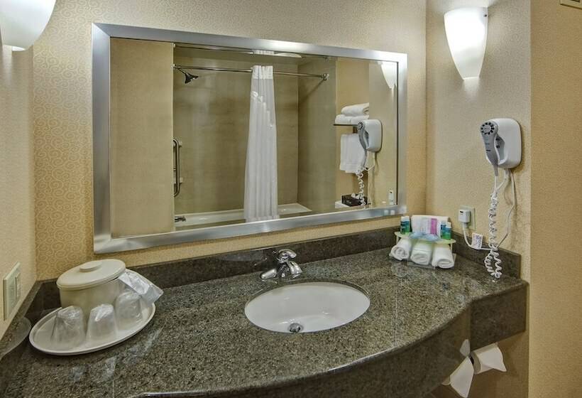 Президентский Люкс, Holiday Inn Express & Suites Cookeville, An Ihg