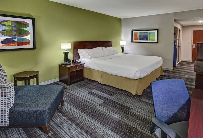 סוויטה, Holiday Inn Express & Suites Cookeville, An Ihg