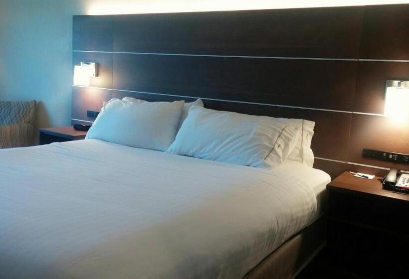 Номер Стандарт Кровать Кинг Адаптированный для Инвалидов, Holiday Inn Express & Suites   Miami, An Ihg