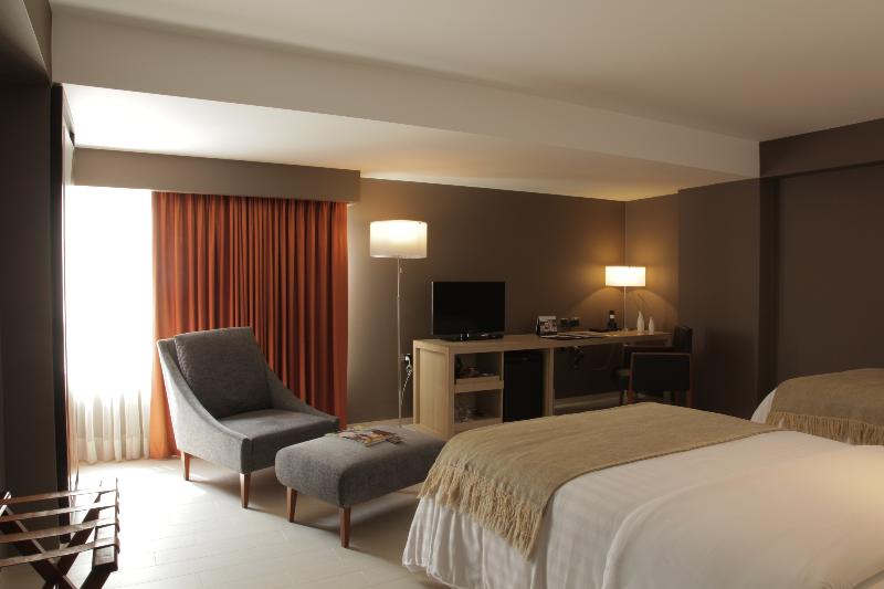 Номер Стандарт Кровать Кинг Адаптированный для Инвалидов, Holiday Inn Express Hocking Hills Logan, An Ihg