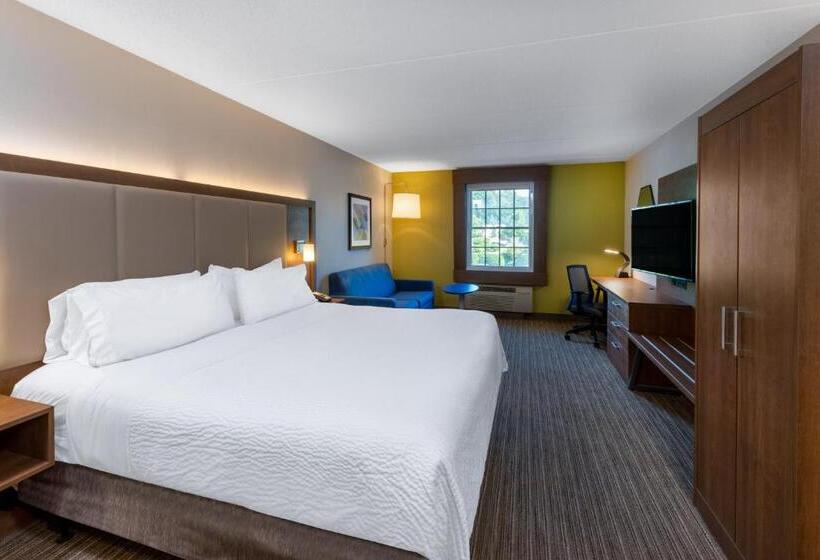 Стандартный Номер Кровать Кинг, Holiday Inn Express State College At Williamsburg Square, An Ihg