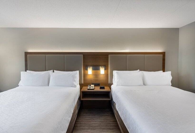 Люкс, Holiday Inn Express State College At Williamsburg Square, An Ihg