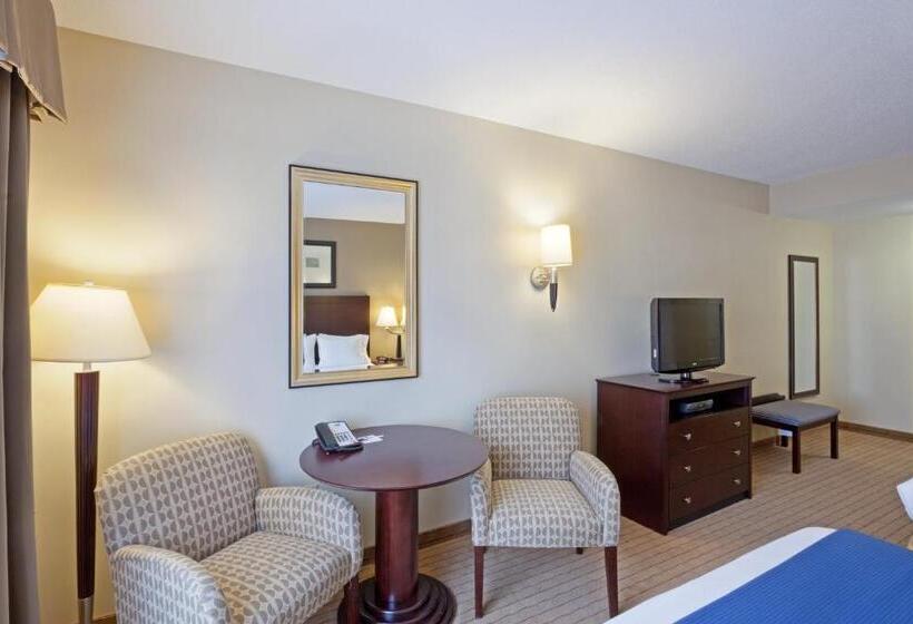 Номер Стандарт Кровать Кинг Адаптированный для Инвалидов, Holiday Inn Express & Suites Malone, An Ihg