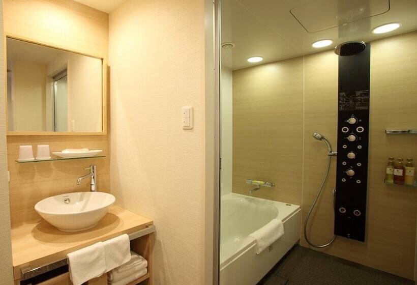 اتاق استاندارد چهار تخته, Keihan Kyobashi Grande