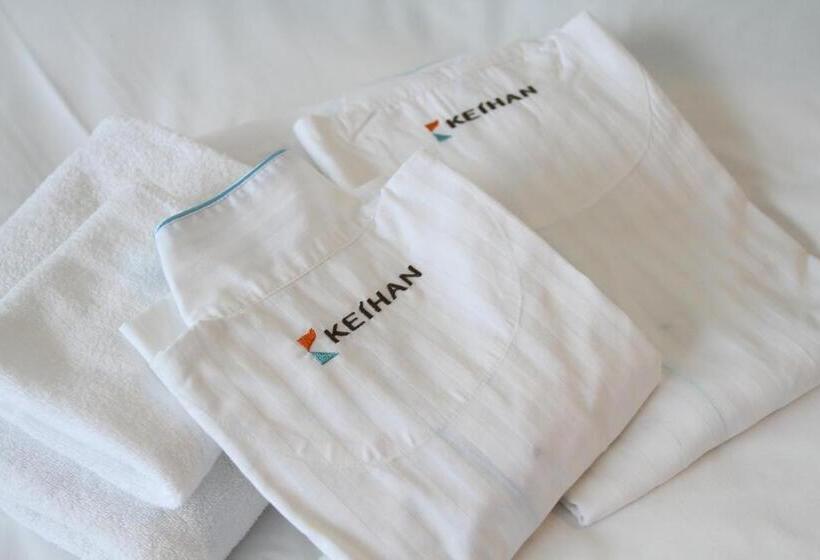 اتاق استاندارد چهار تخته, Keihan Kyobashi Grande