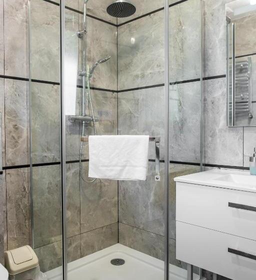 Четырехместный Номер Стандарт, Eko Hotel Na Wierzynka & Park Pinokia
