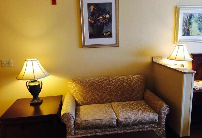 Люкс Кровать Кинг, Best Western Penn Ohio Inn & Suites