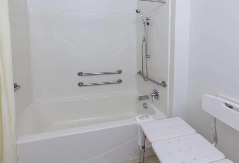 اتاق استاندارد با تخت بزرگ برای معلولان, Super 8 By Wyndham Central Pt Medford