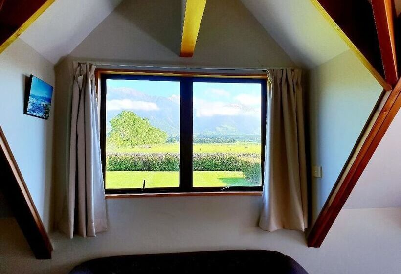 Дом 2 Спальни, Te Mahuru Retreat