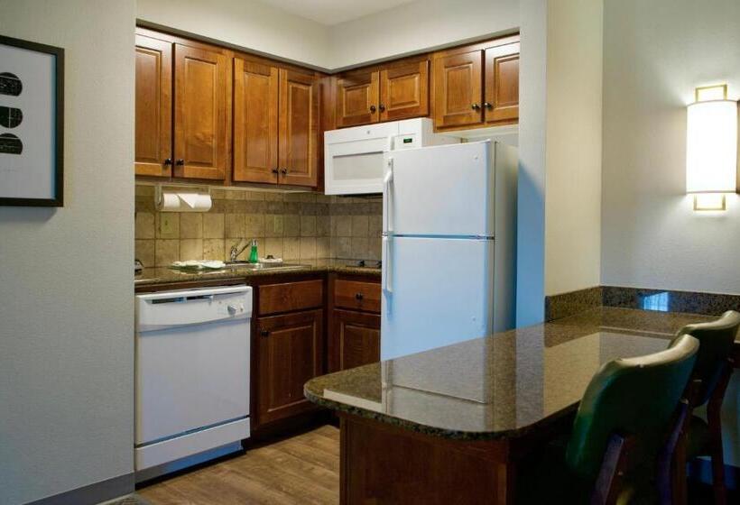 Люкс 2 Спальни, Staybridge Suites Akron Stow Cuyahoga Falls, An Ihg