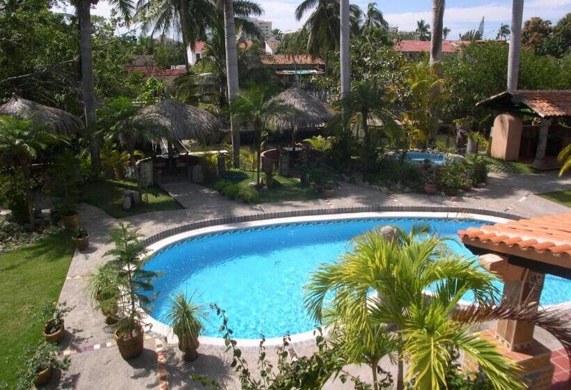 غرفة قياسية ثلاثية مزودة بشرفة, Casa Virgilios B&b