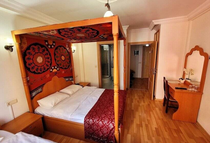Standard Triple Room, Marmara Guesthouse