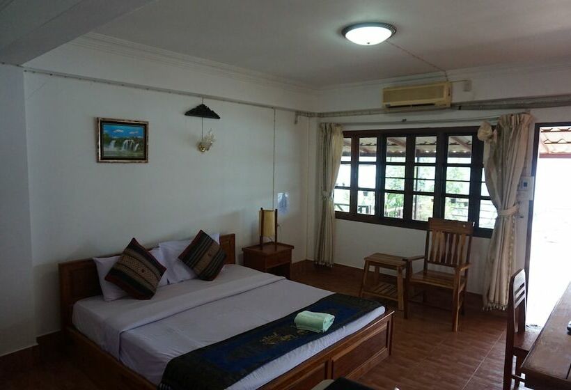 اتاق استاندارد با چشم‌انداز رودخانه, Mekong Paradise Resort