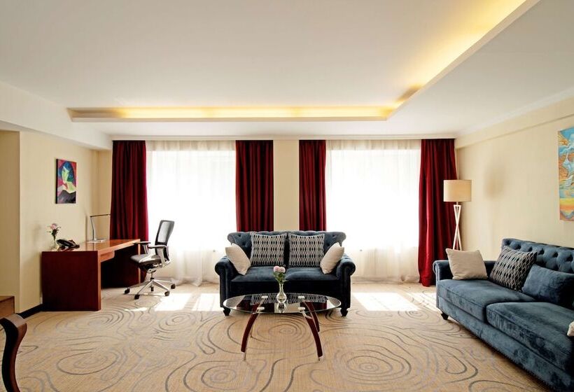 سوییت لوکس, Kempinski Hotel Khan Palace