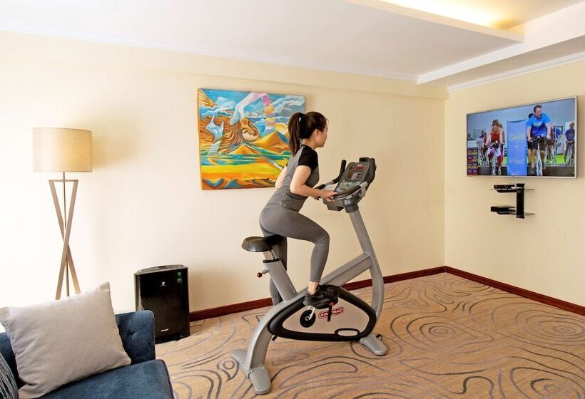 سوییت لوکس, Kempinski Hotel Khan Palace
