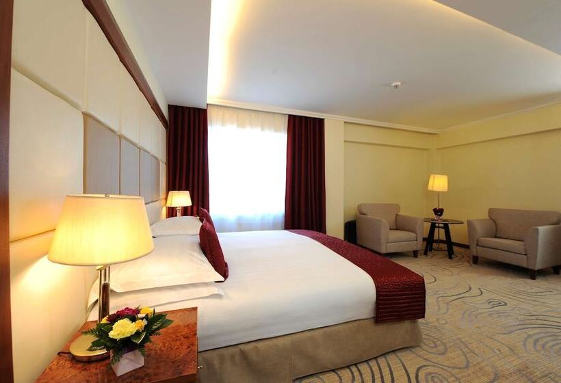 سوییت لوکس, Kempinski Hotel Khan Palace