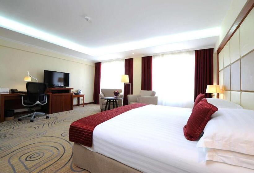 اتاق سوپریور با تخت بزرگ, Kempinski Hotel Khan Palace